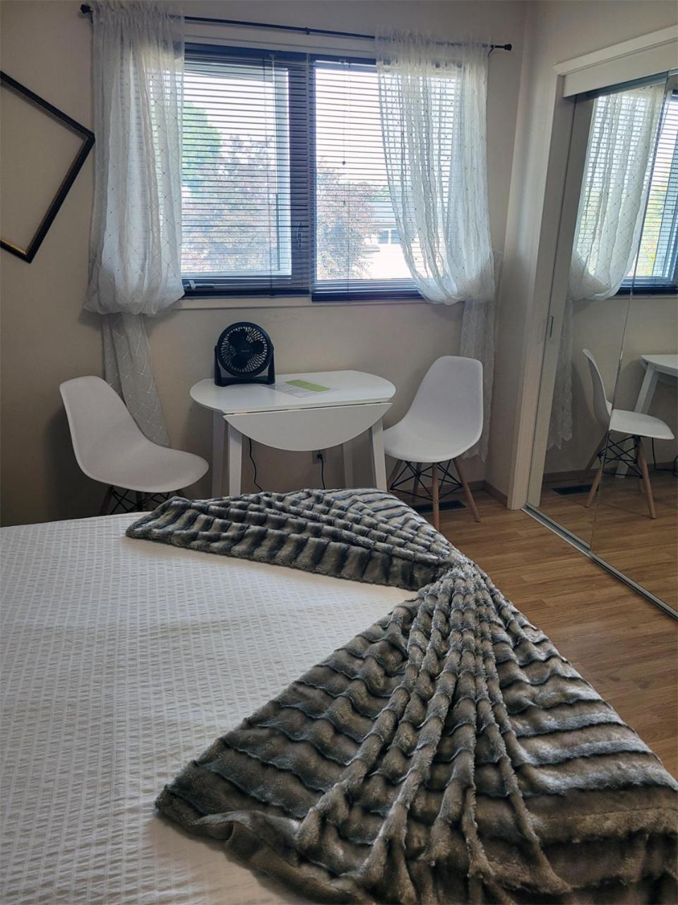 The Dewberry Homestay B&B Edmonton Eksteriør billede